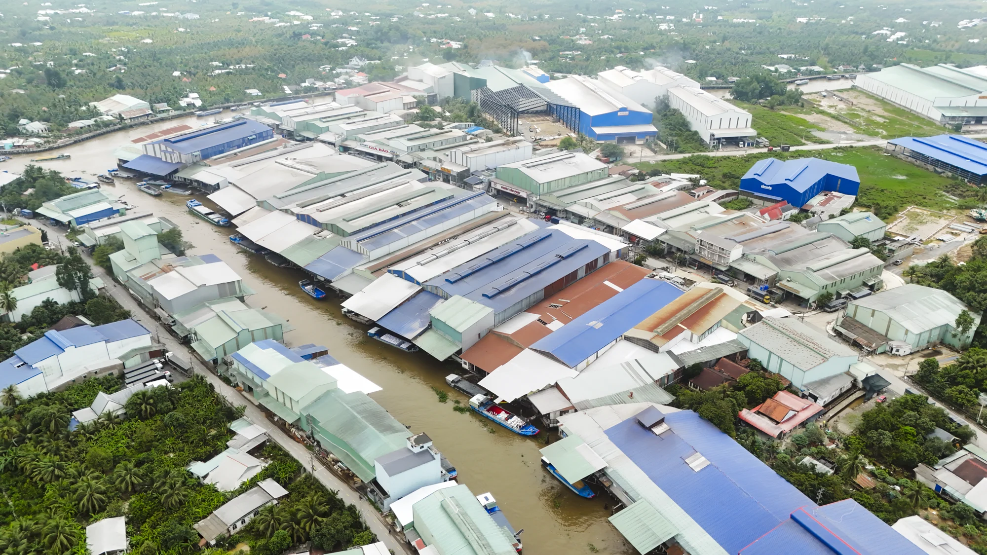 Aerial view of Vũ Phong Phú manufacturing facility