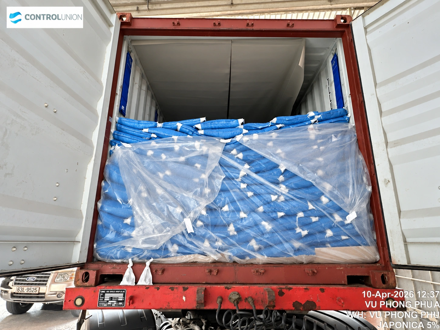 Loading — Vũ Phong Phú supplied image